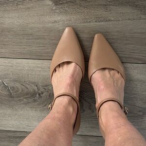 Naturalizer Classic tan Ankle Strap Heels